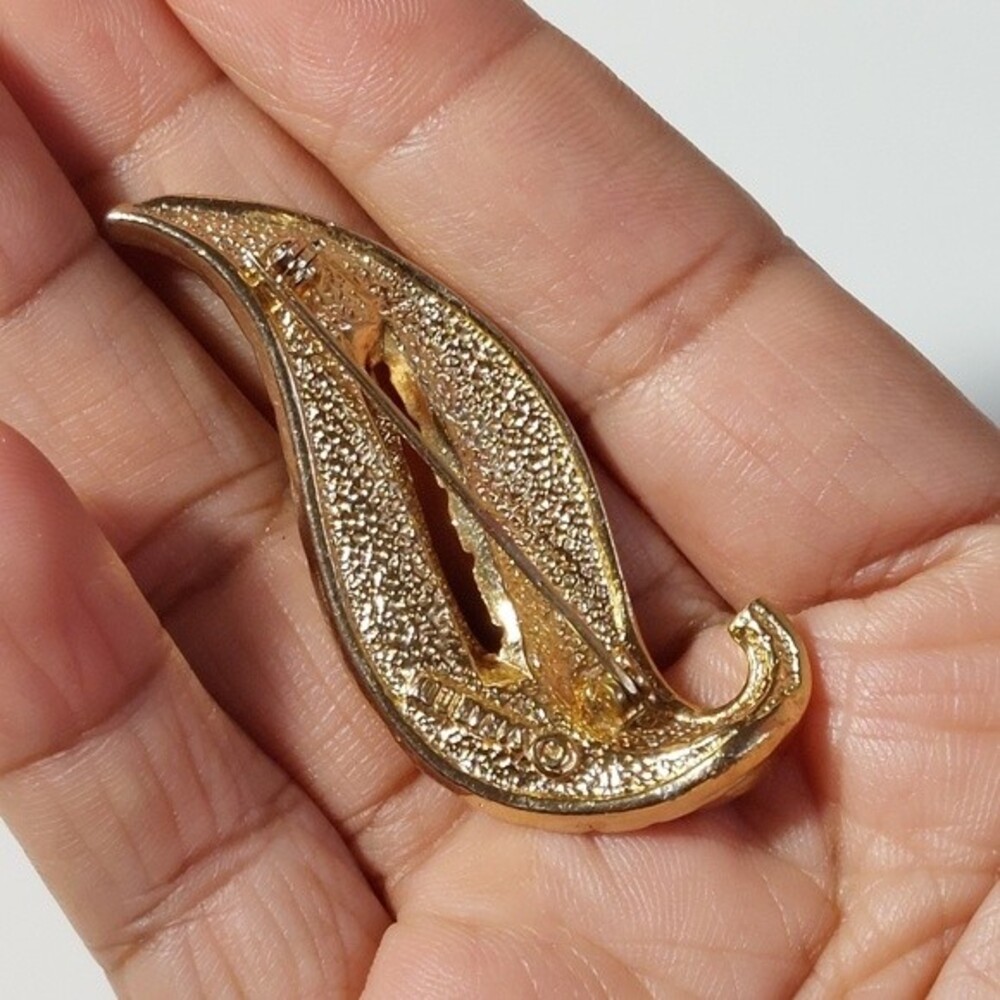 Vintage Sarah Coventry Art Nouveau Intricate Gold Tone Leaf Brooch Pin - Picture 2 of 5